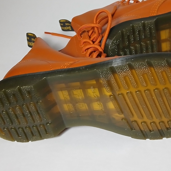 Burnt Orange Dr. Martens Hard To Find New Bouncing Soles. Sz7 Smooth Leather - Picture 8 of 13